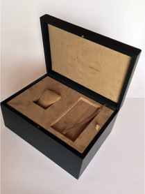 deGrisogono Smsung Phone Box by Swiss Packaging